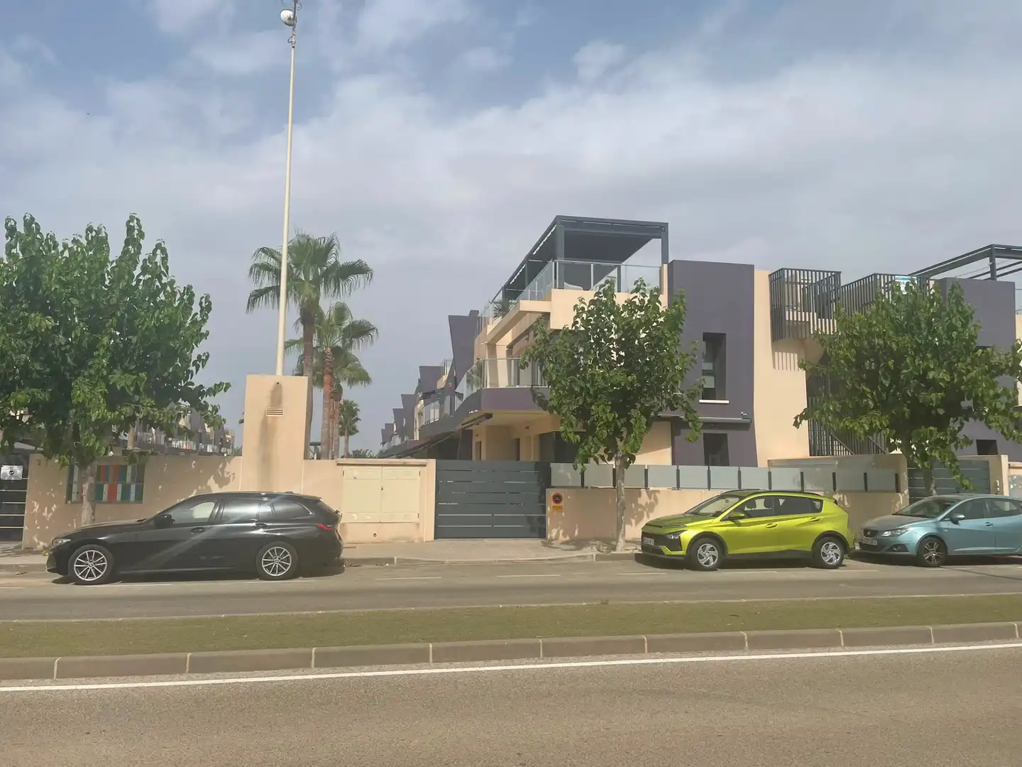Vista exterior de Casa o xalet en venda en Pilar de la Horadada amb Aire condicionat, Calefacció i Jardí privat