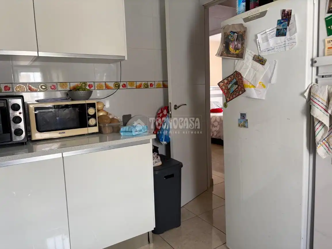 Kitchen of Flat for sale in Sevilla