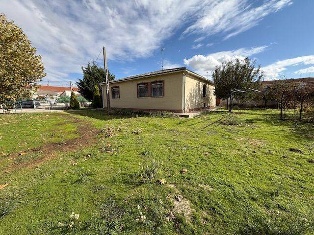 Casa-chalet en Venta en Villoria