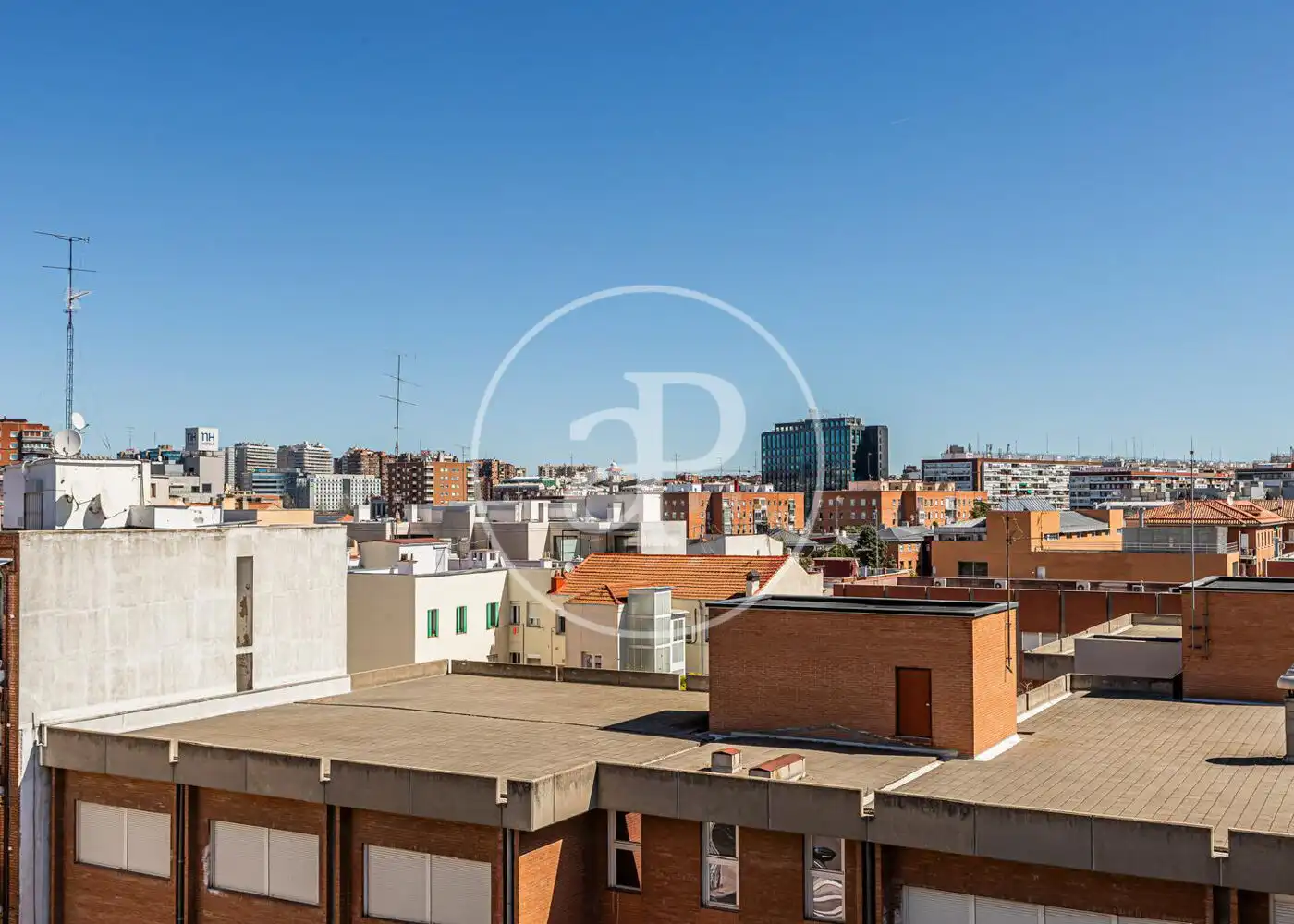 Vista exterior de Piso en venta en Madrid con Terraza