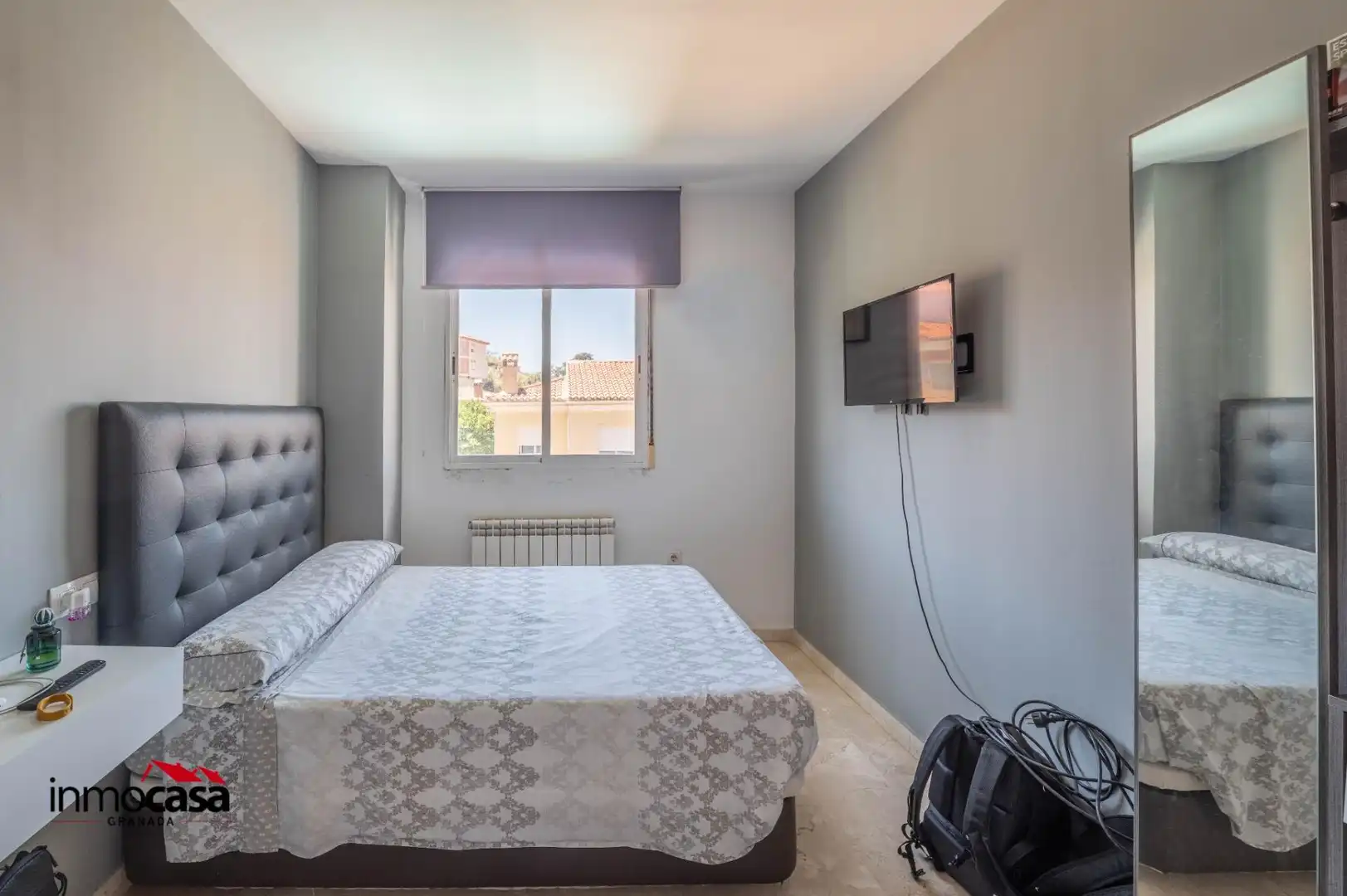 Habitación de Casa adosada en venta en Jun con Aire acondicionado, Jardín privado y Piscina