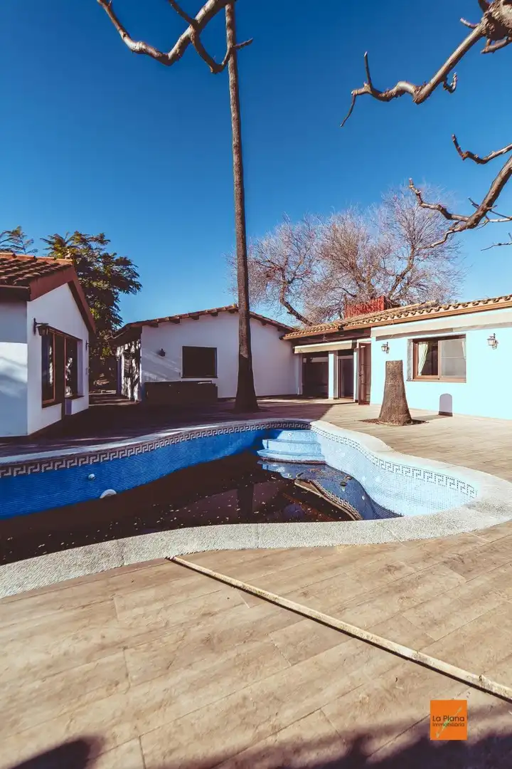 Piscina de Casa o chalet en venta en Santa Bàrbara con Calefacción, Jardín privado y Parquet
