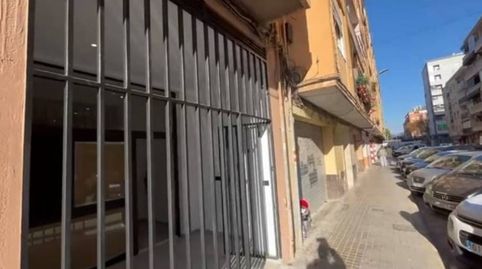 Foto 3 de Apartament en venda a Calle Alcañiz, Torrefiel, Valencia Capital