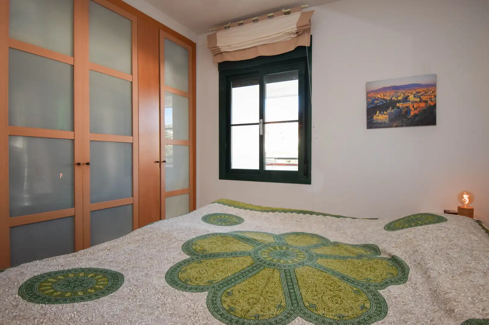 Dormitori de Apartament en venda en Benalmádena amb Aire condicionat, Terrassa i Moblat