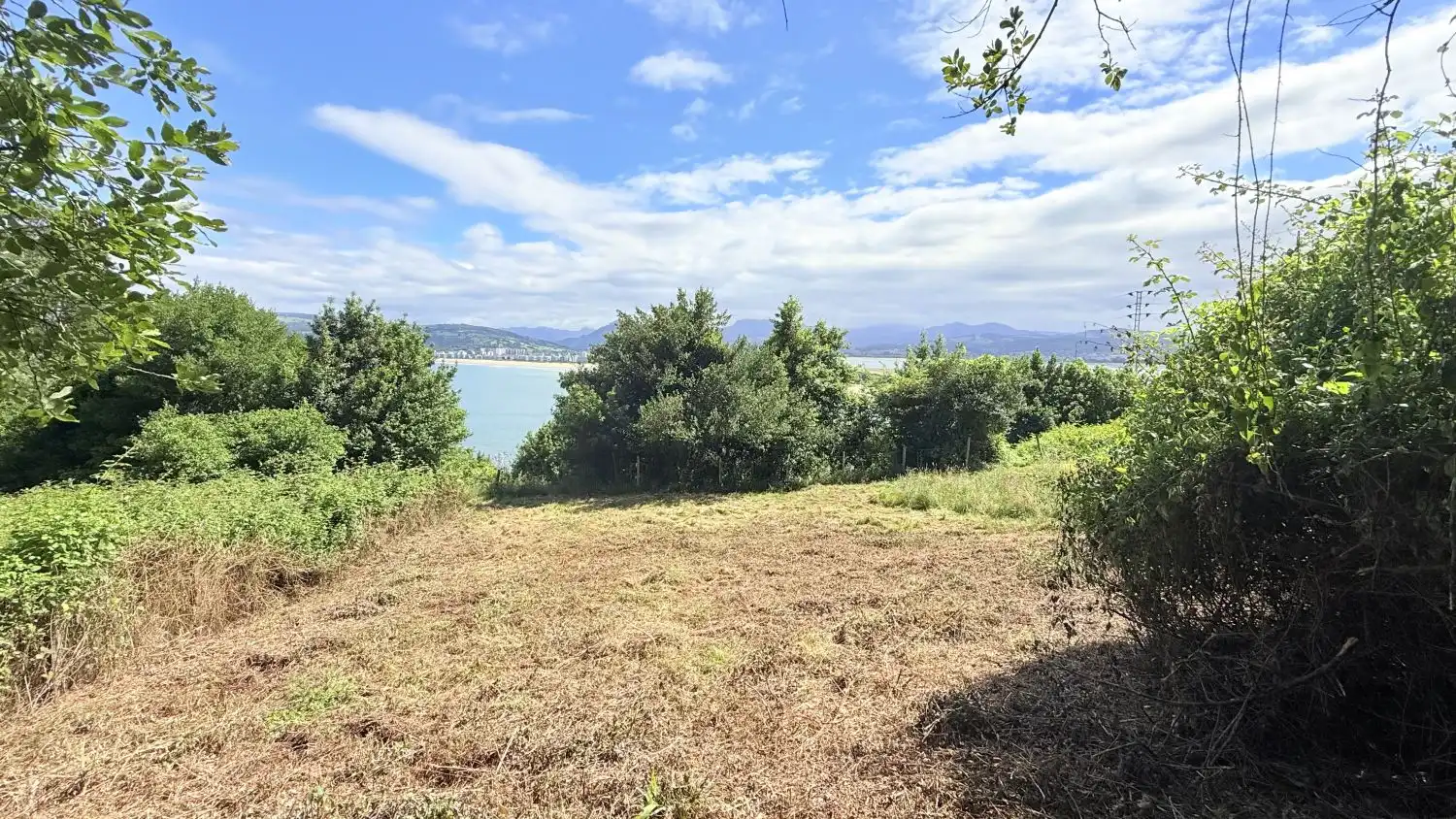 Finca rústica en venda en Santoña