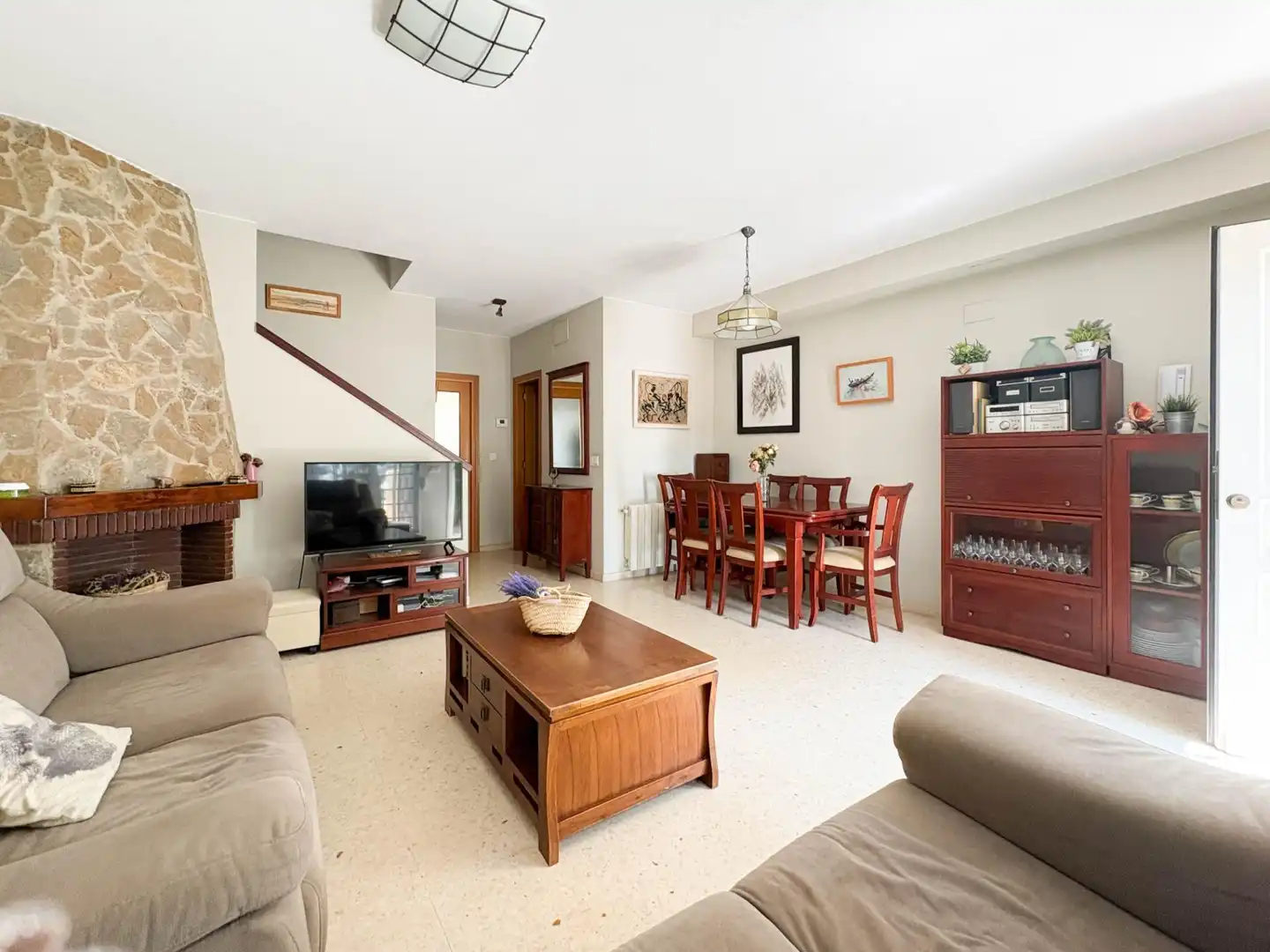 Sala de estar de Casa adosada en venta en Bétera con Aire acondicionado, Calefacción y Terraza