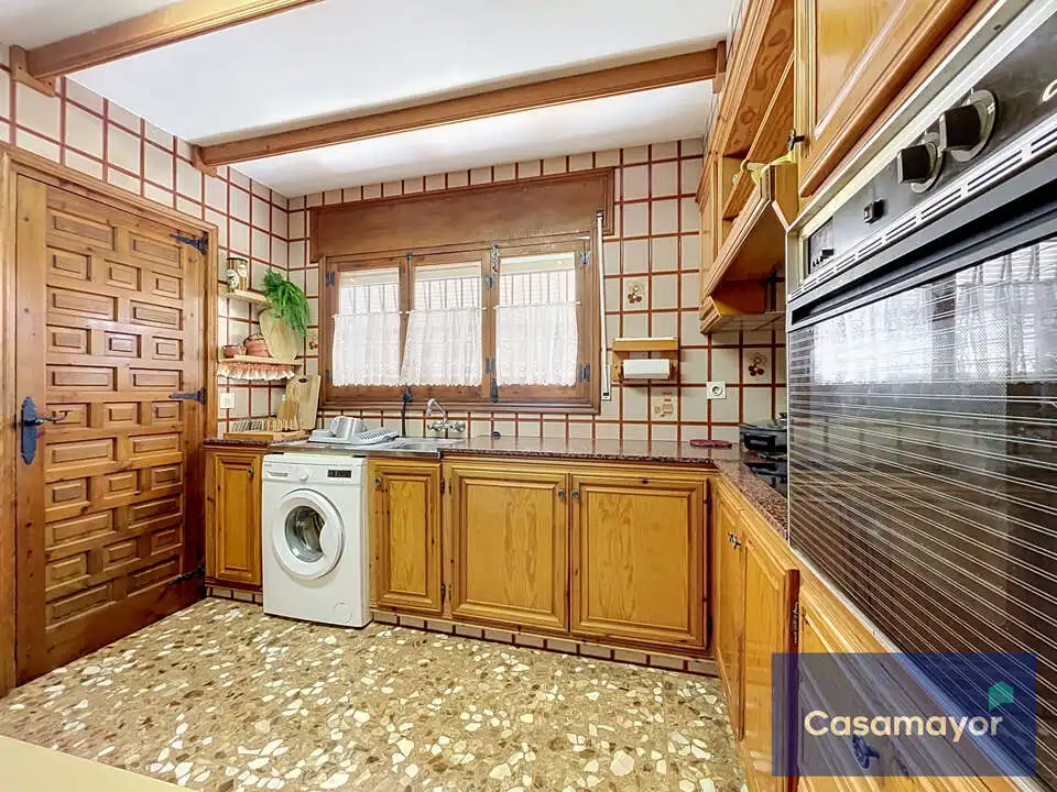 Cuina de Casa o xalet en venda en Sant Joan d'Alacant amb Aire condicionat, Jardí privat i Piscina