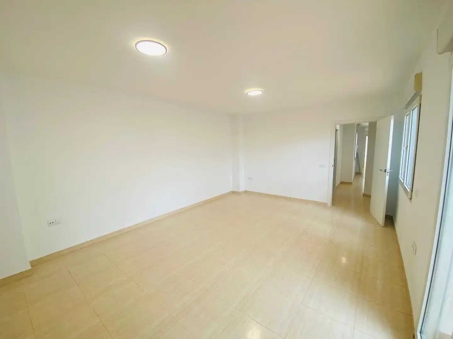 Flat with terrace for sale in Alcalà de Xivert pueblo, imagen 3