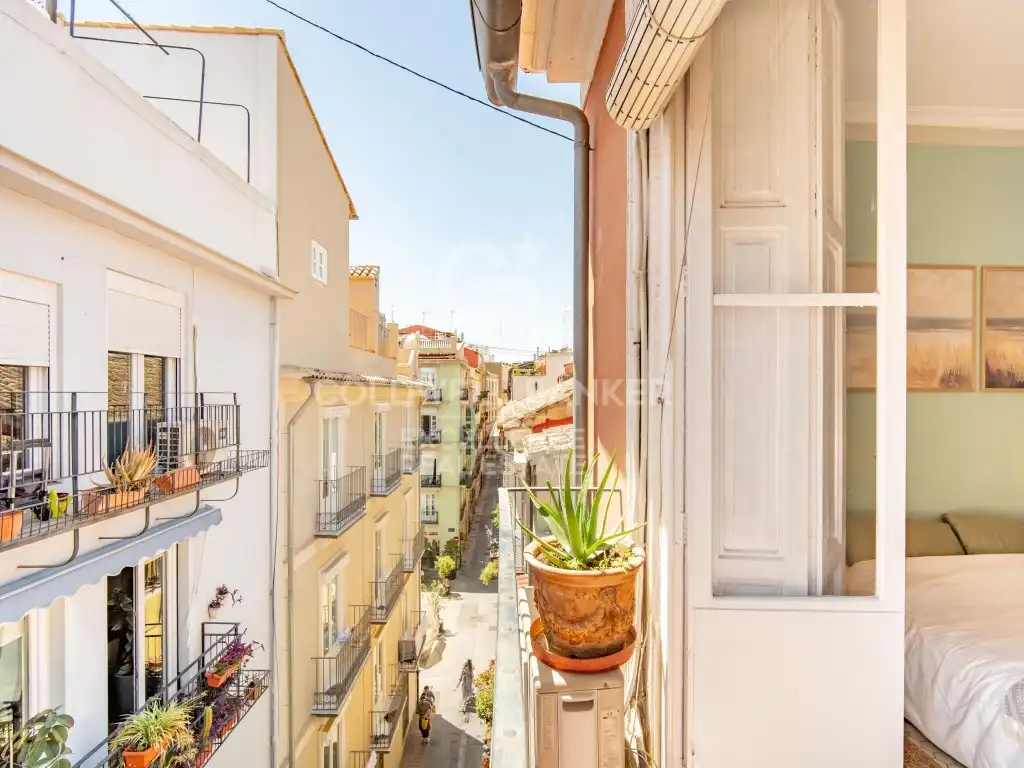 Balcony of Flat for sale in Valencia  with Air Conditioner, Heating and Oven