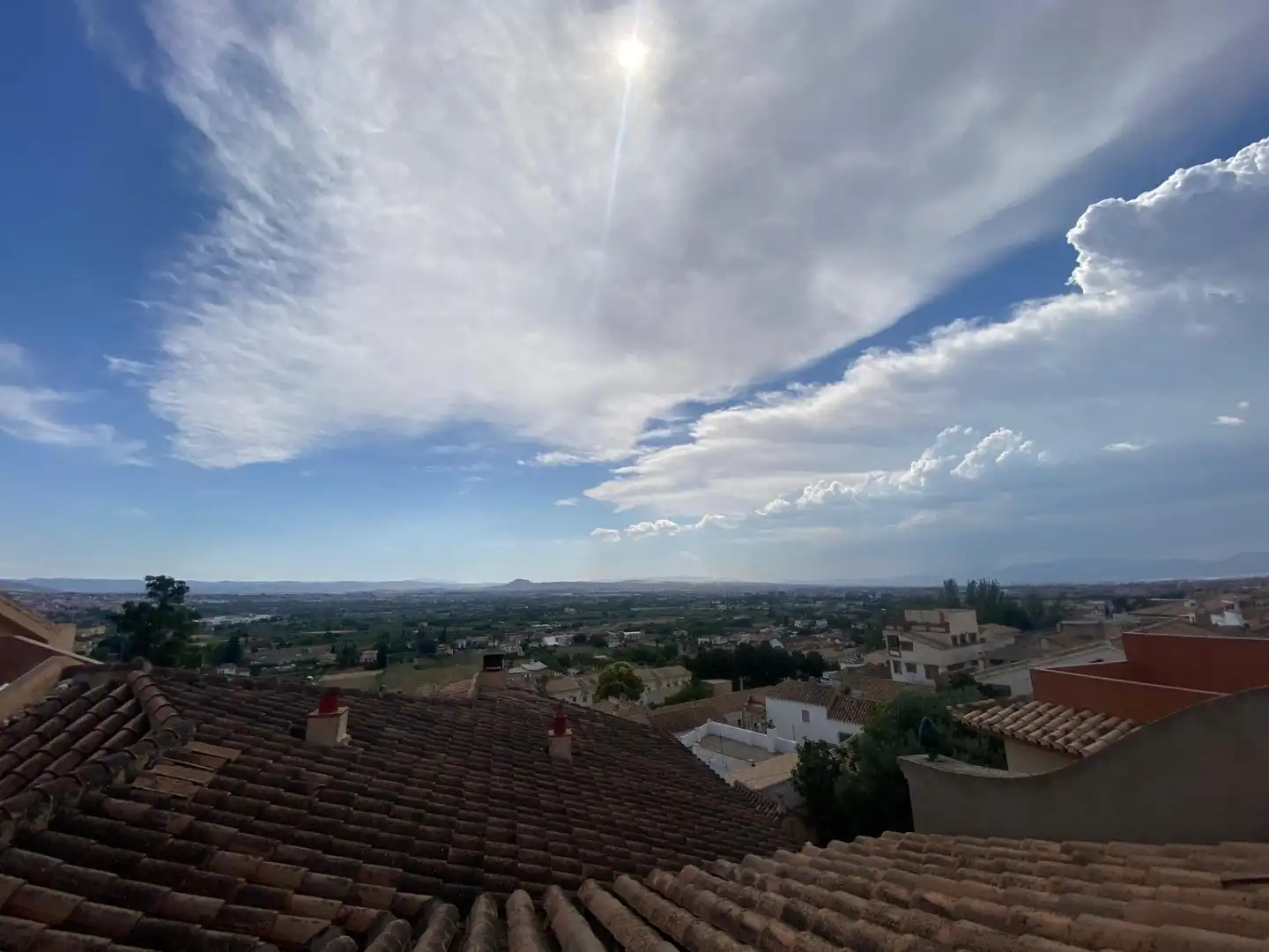 Vista exterior de Casa adosada de alquiler en Huétor Vega con Aire acondicionado, Calefacción y Terraza