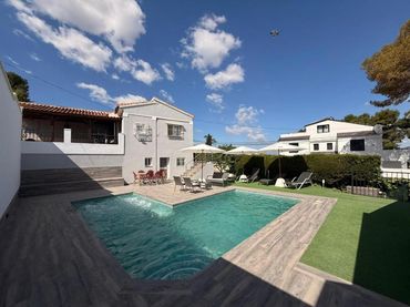 Villa mit Pool zur Miete in Manantiales - Lagar - Cortijo