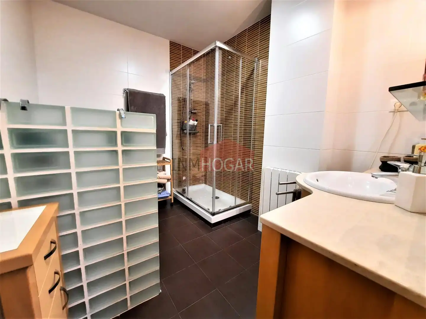 Bathroom of Flat for sale in Navaluenga  with Heating, Terrace and Balcony