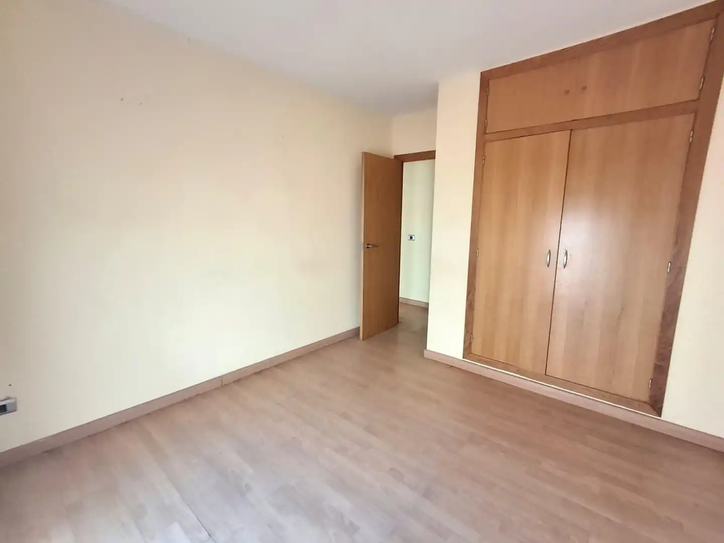 Habitación de Piso en venta en Sollana con Terraza y Balcón