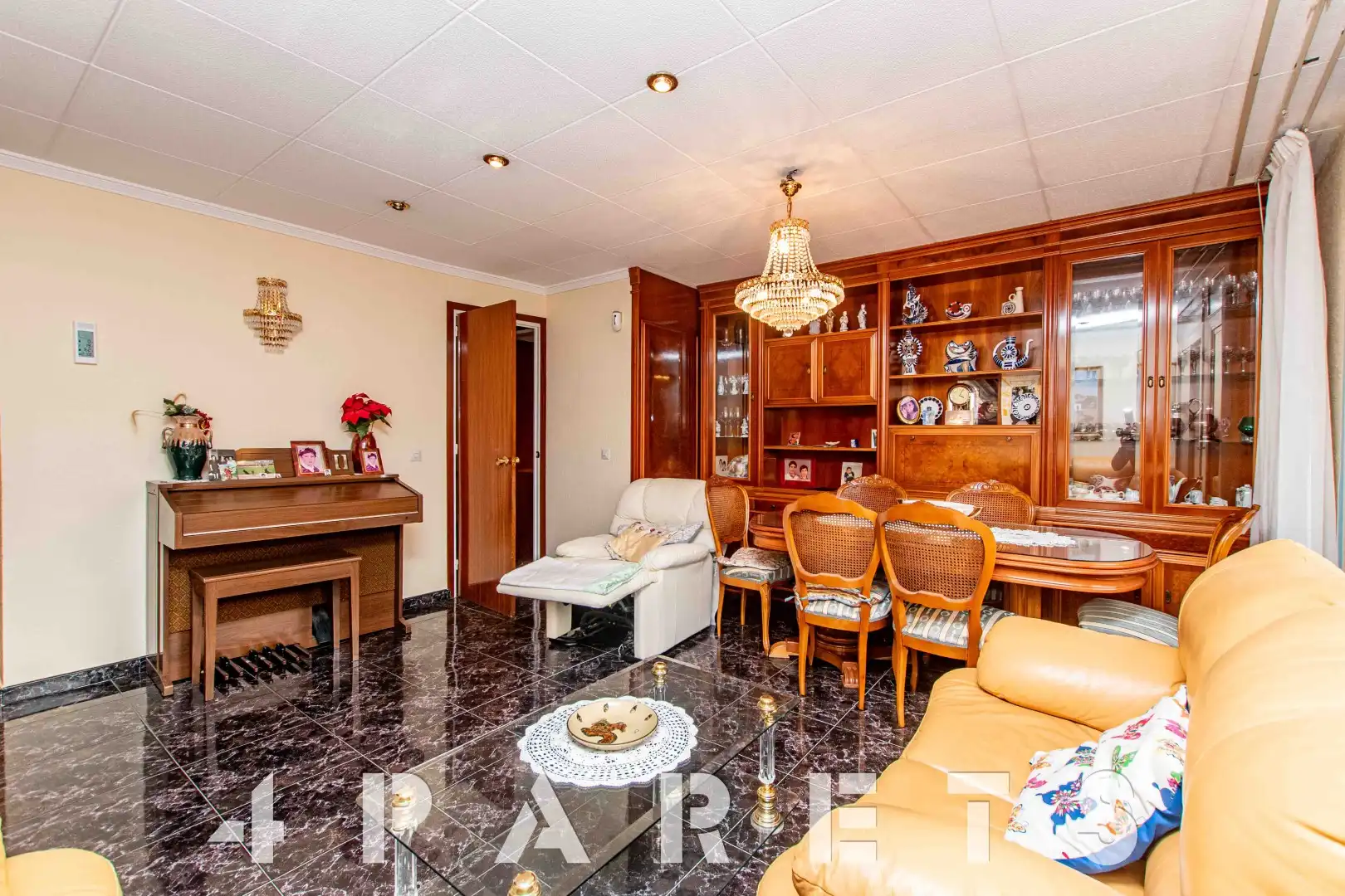 Sala de estar de Piso en venta en Premià de Mar con Calefacción, Horno y Balcón