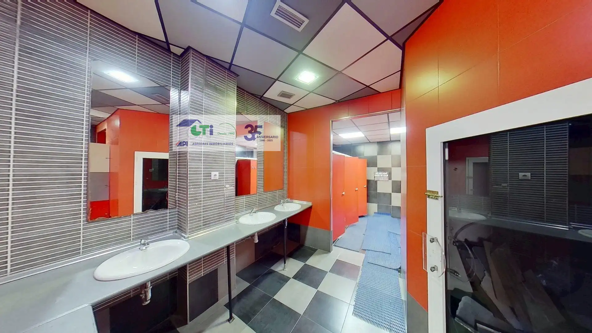 Badezimmer von Geschaftsraum zur Miete in Zaragoza