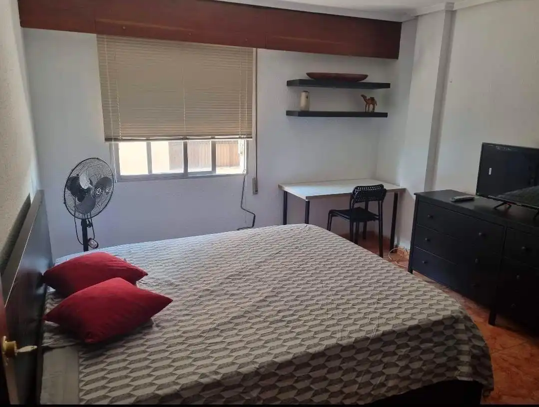 Habitación de Piso en venta en Valencia con Aire acondicionado, Amueblado y Balcón