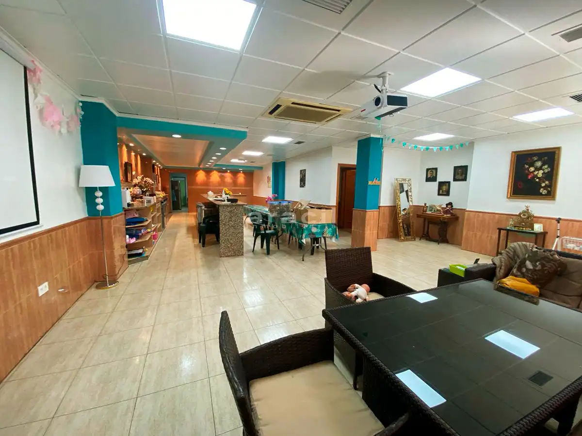 Business premises for sale in Carrer Enginyer Vilaplana, imagen 3