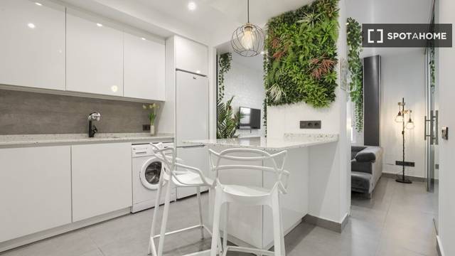 Piso en Alquiler en Castellana