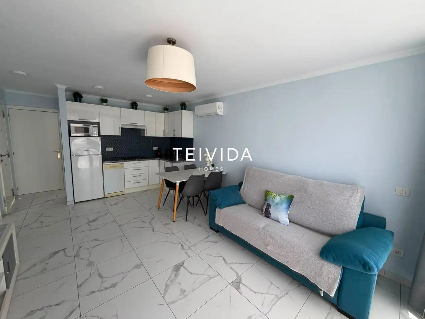 Piso con piscina en venta en Calle Uruguay, imagen 2
