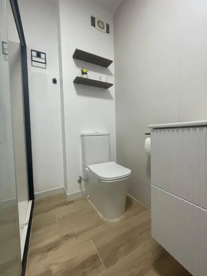 Bathroom of Apartments for rent in Ferrol  with Heating, Furnished and Oven