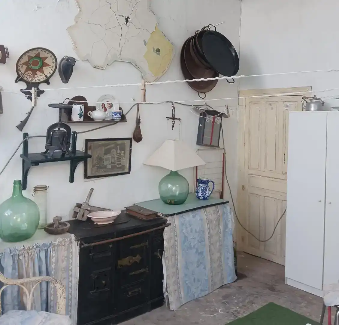 Cuina de Casa adosada en venda en Montilla amb Aire condicionat, Traster i Piscina