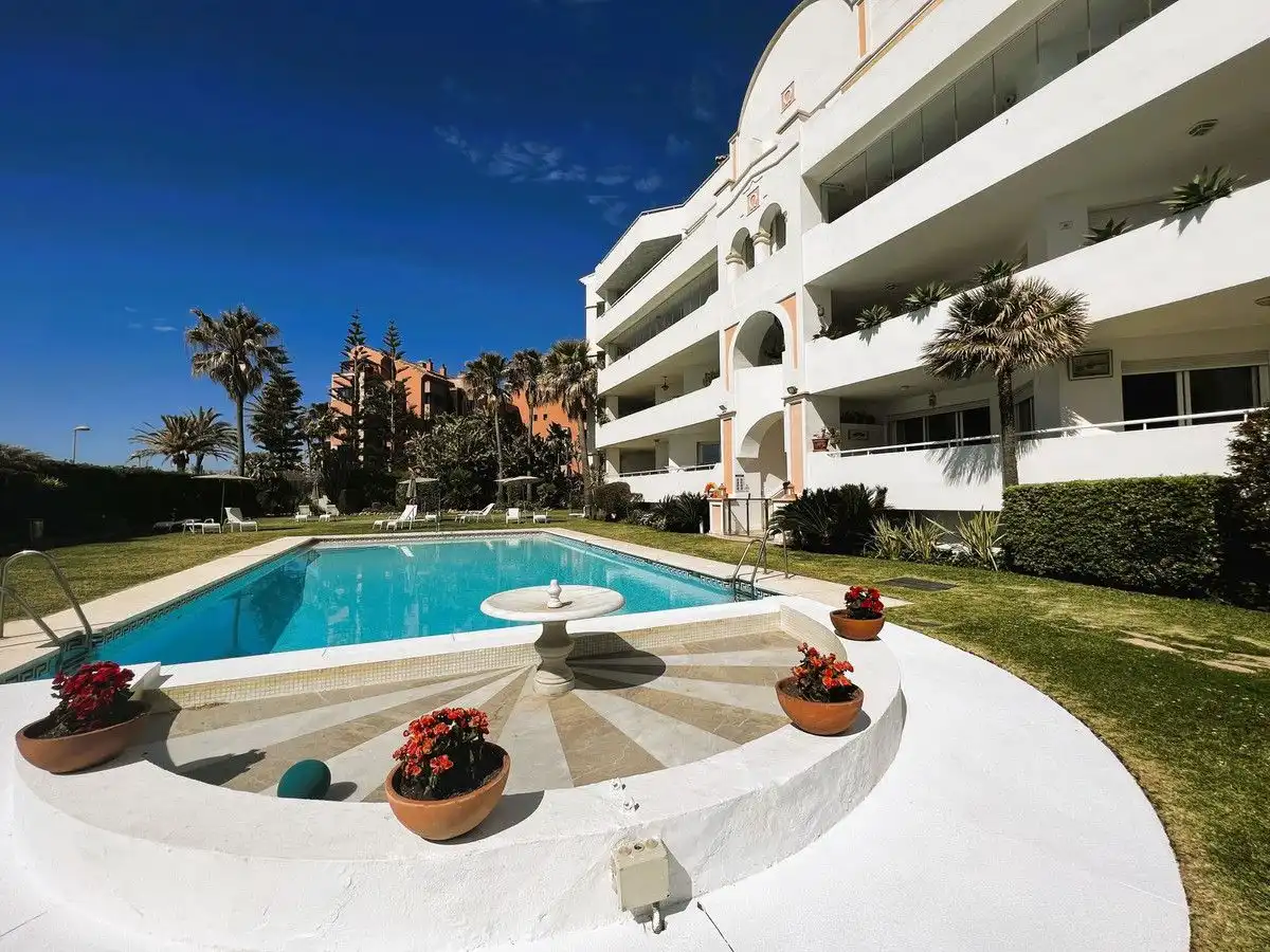 Apartament amb piscina en venda a Avenida Rotary Internacional, imagen 47