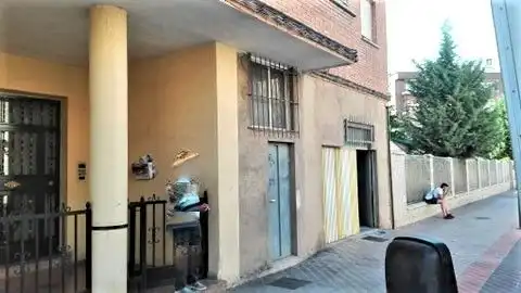 Local comercial en venda a Reyes Católicos - Paseo San Antonio, imagen 3