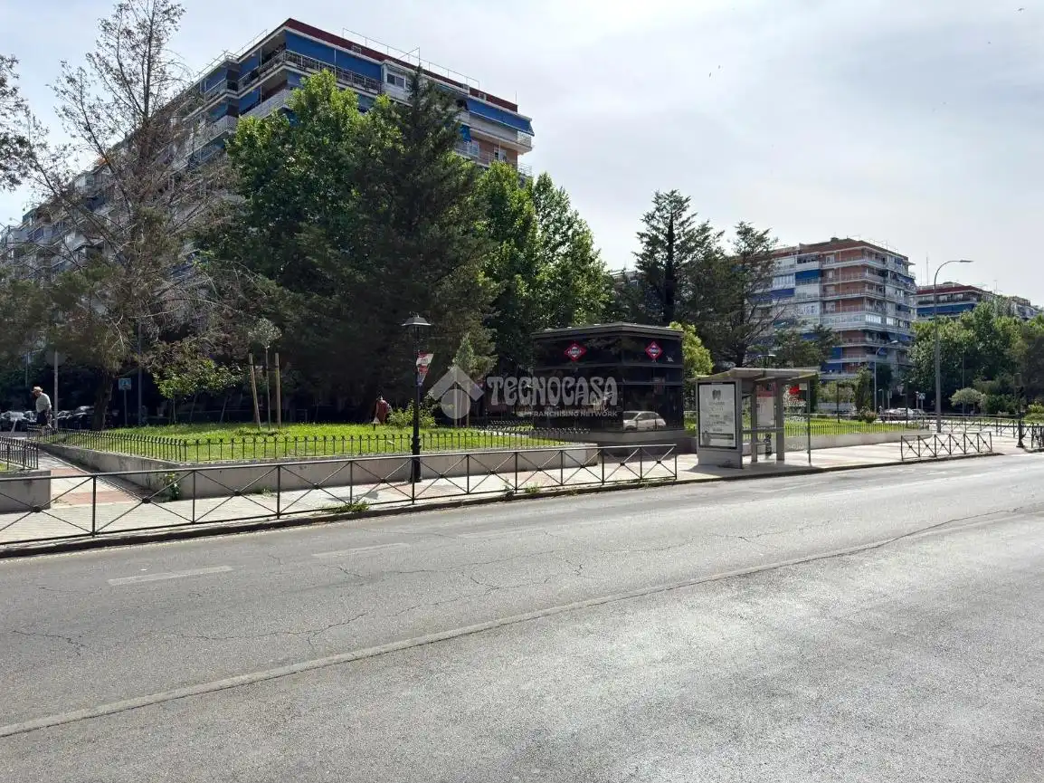 Vista exterior de Pis en venda en Alcorcón amb Calefacció i Terrassa