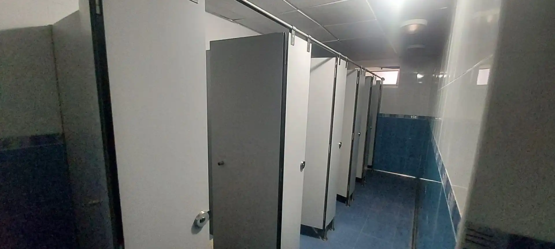 Badezimmer von Fabrikhallen zur Miete in Puerto del Rosario