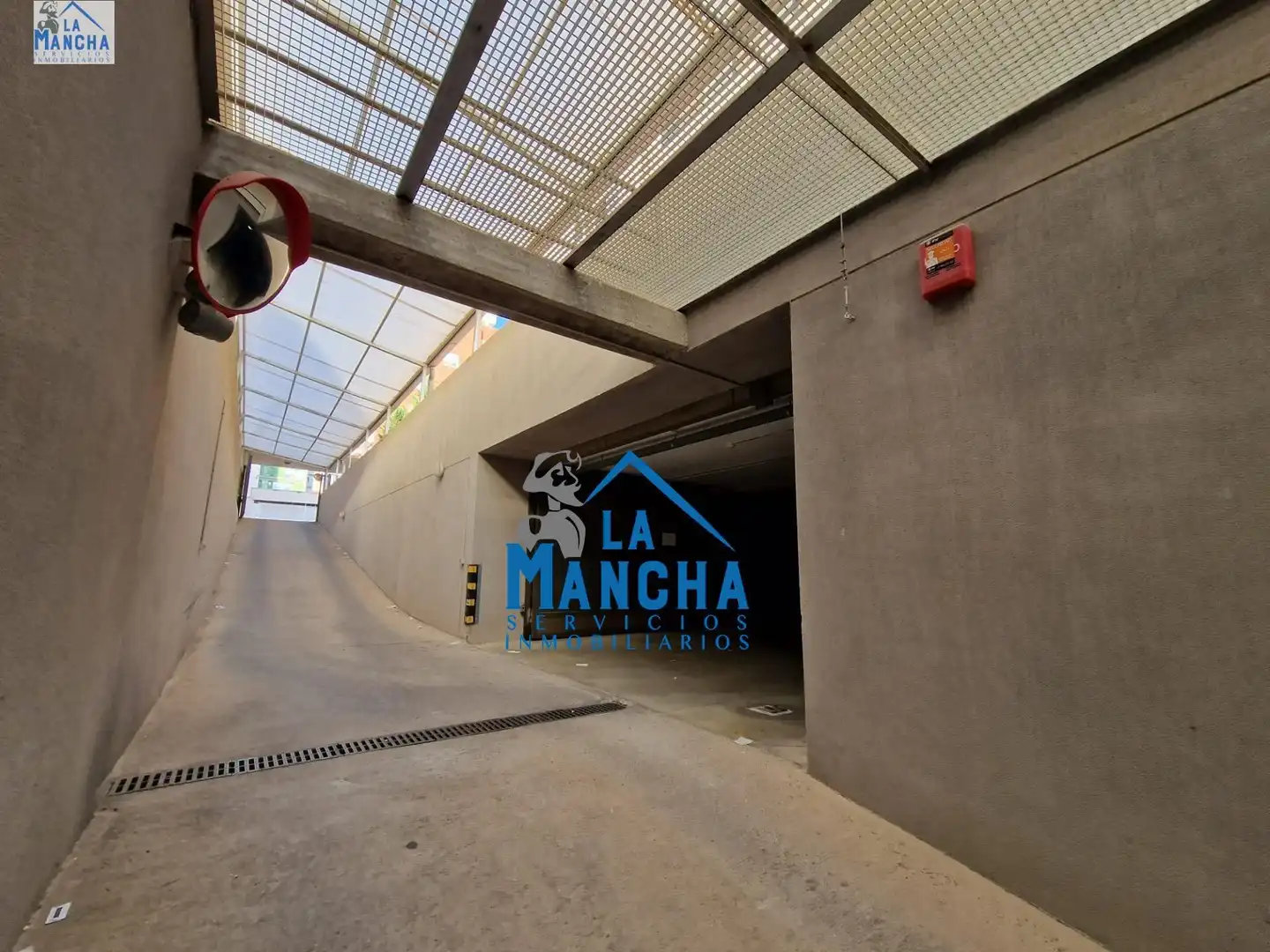 Parkplatz von Garage zum Verkauf in Albacete