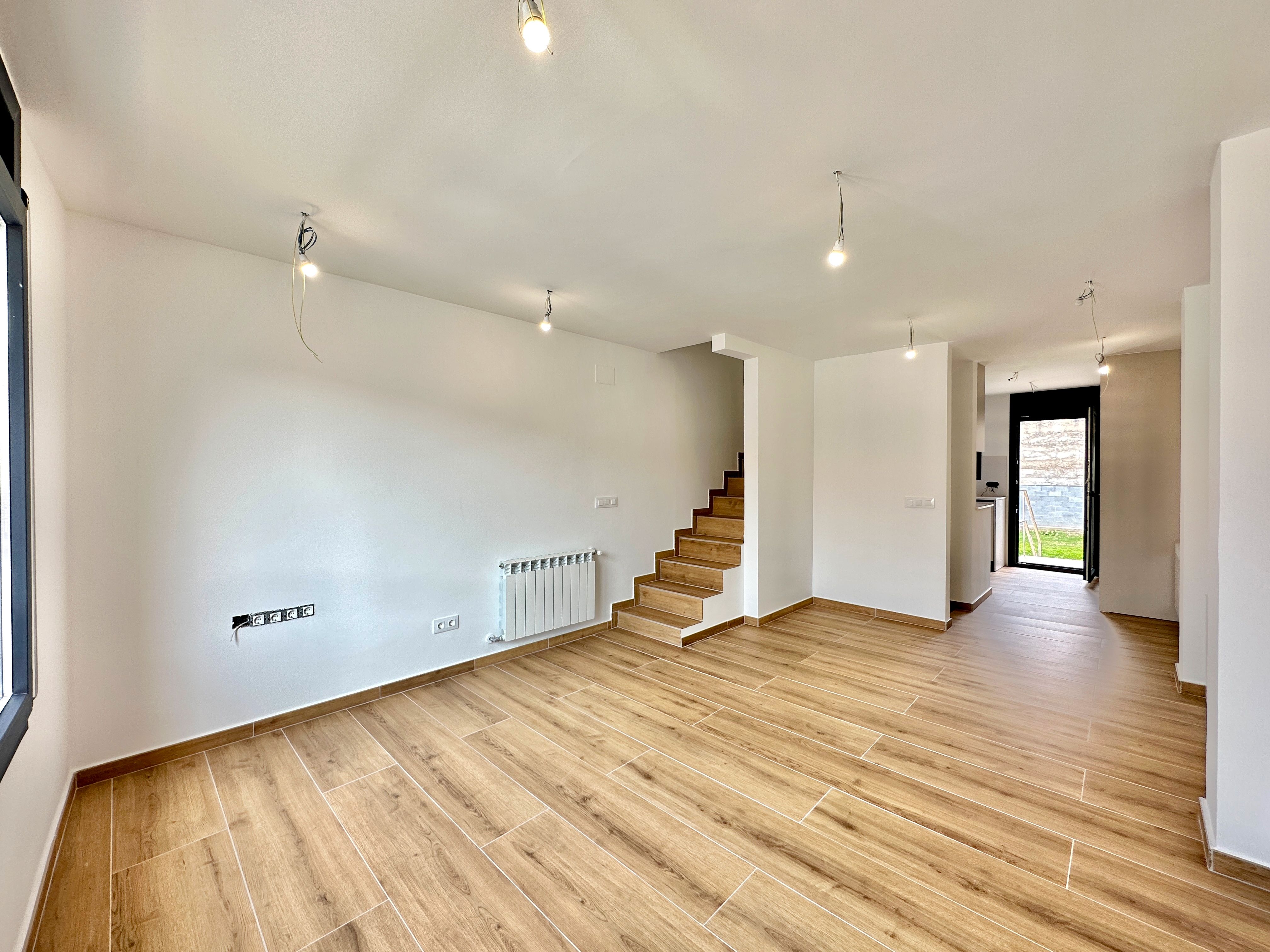 Single-family semi-detached for sale in Torelló  with Heating, Private garden and Oven