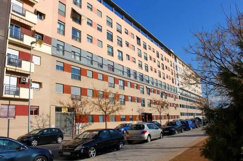 Außenansicht von Wohnung zur Miete in Granada mit Heizung und Ofen