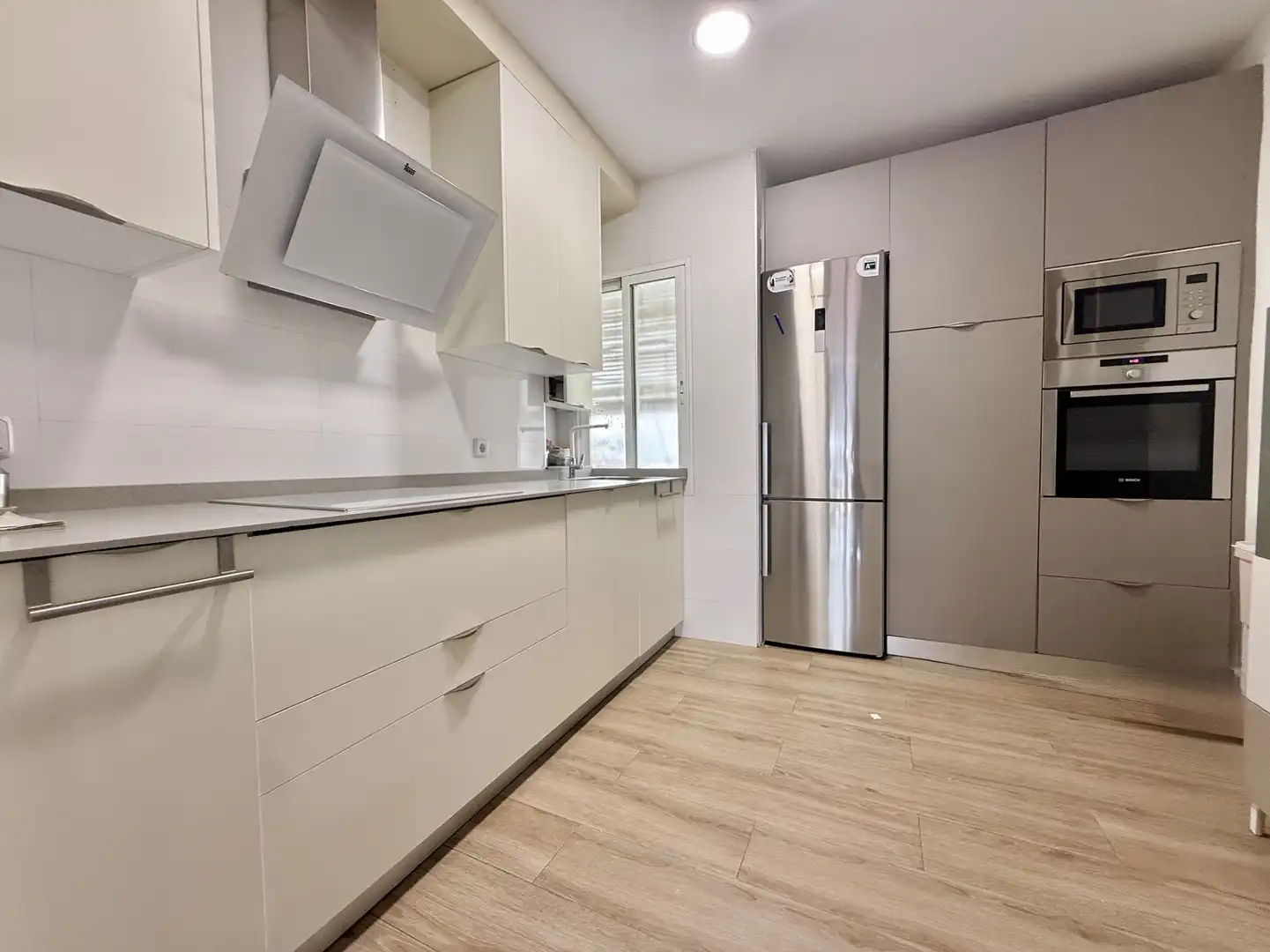 Wohnung zur Miete in Calle de Antonio López, Moscardó