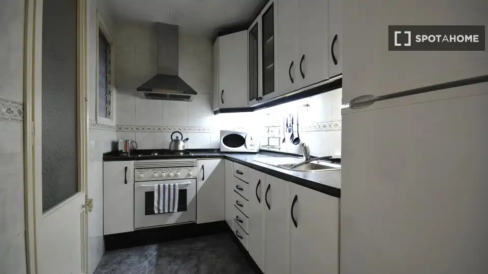 Küche von Wohnung zur Miete in Sant Martí