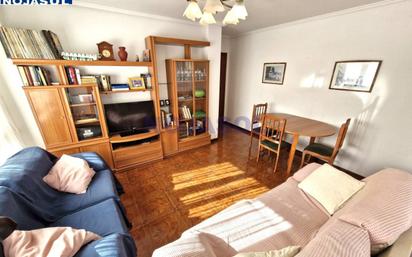 Sala d'estar de Apartament en venda en Noja amb Calefacció, Terrassa i Traster