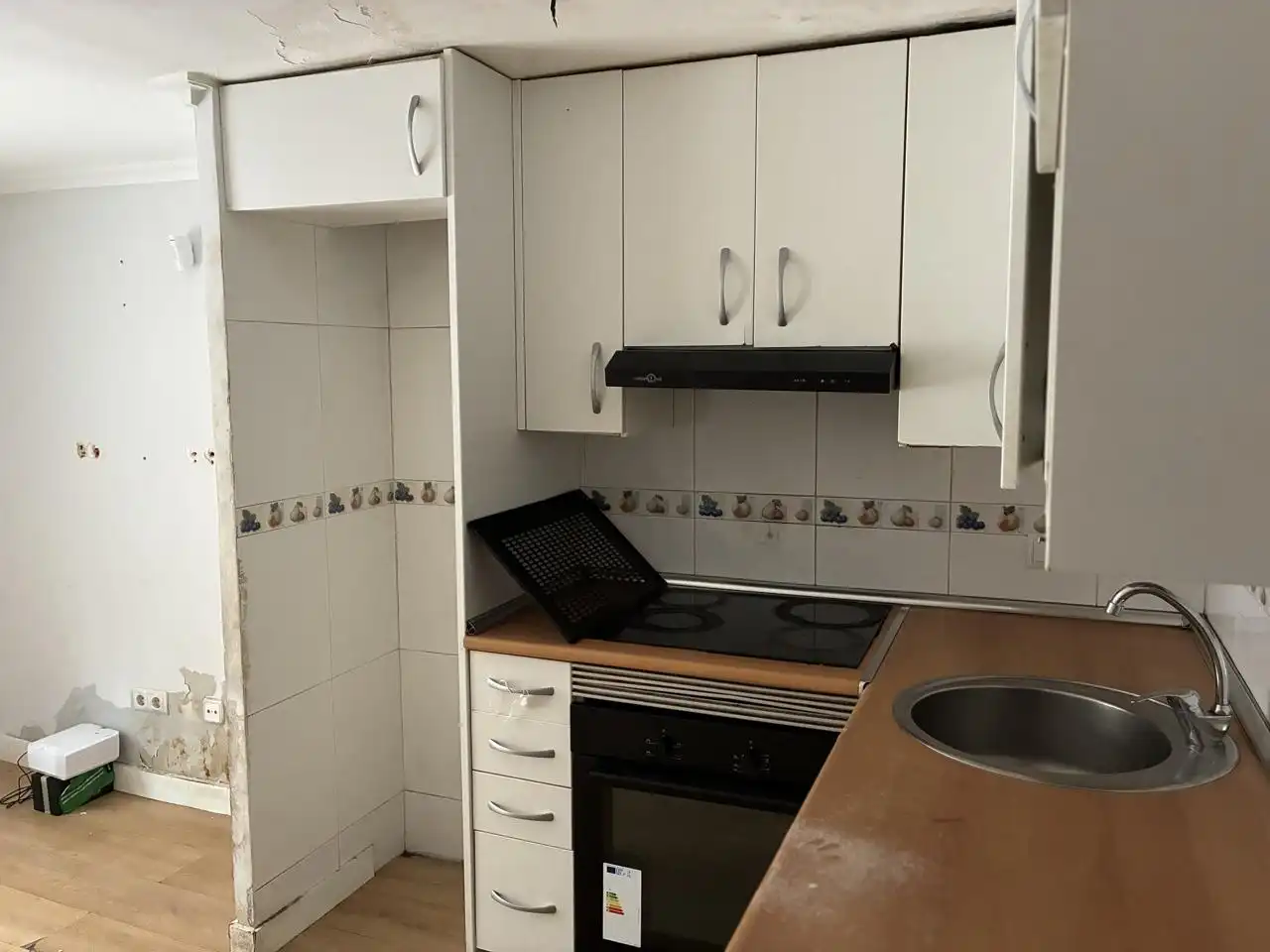 Kitchen of Ground floor for sale in  Madrid Capital