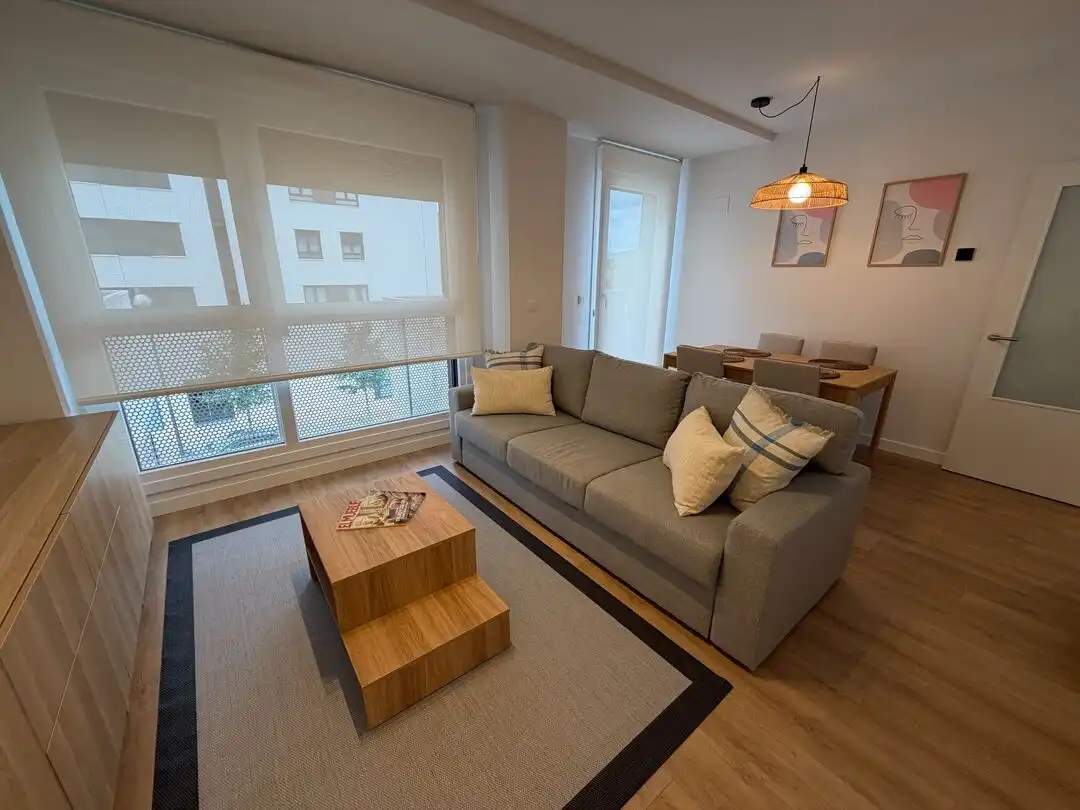 Sala de estar de Piso de alquiler en Vitoria - Gasteiz con Calefacción, Terraza y Trastero