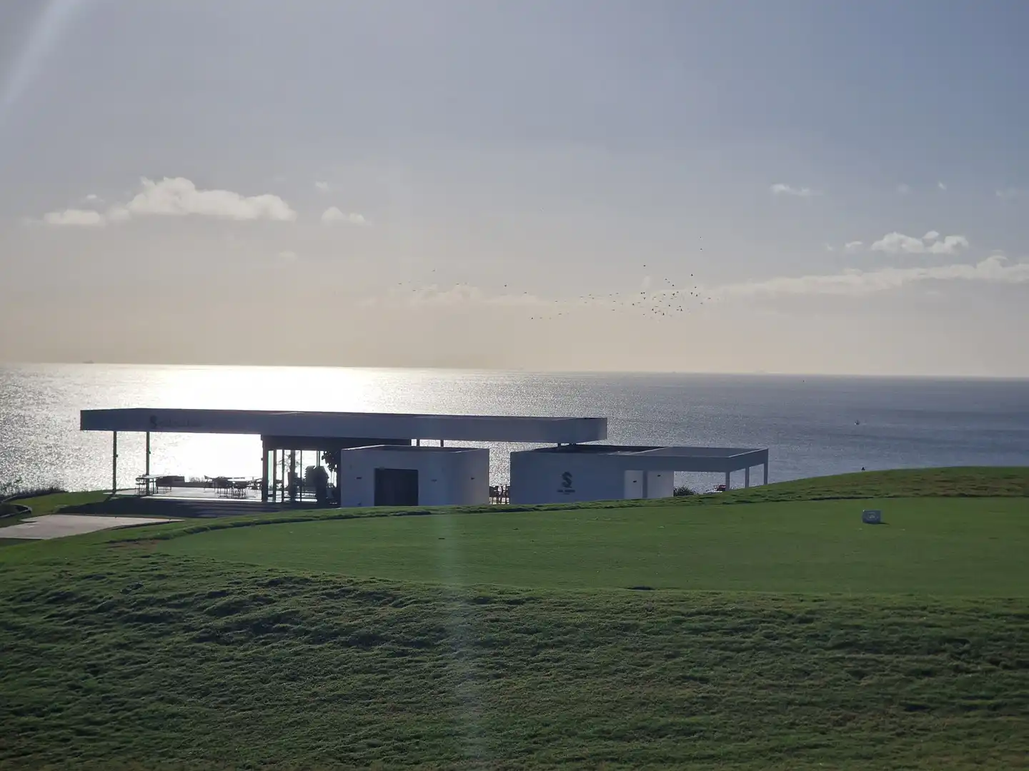 Vista exterior de Planta baja en venta en La Alcaidesa con Aire acondicionado, Calefacción y Terraza