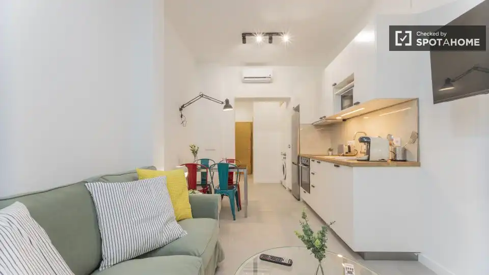 Cocina de Piso de alquiler en Valencia con Aire acondicionado, Calefacción y Amueblado