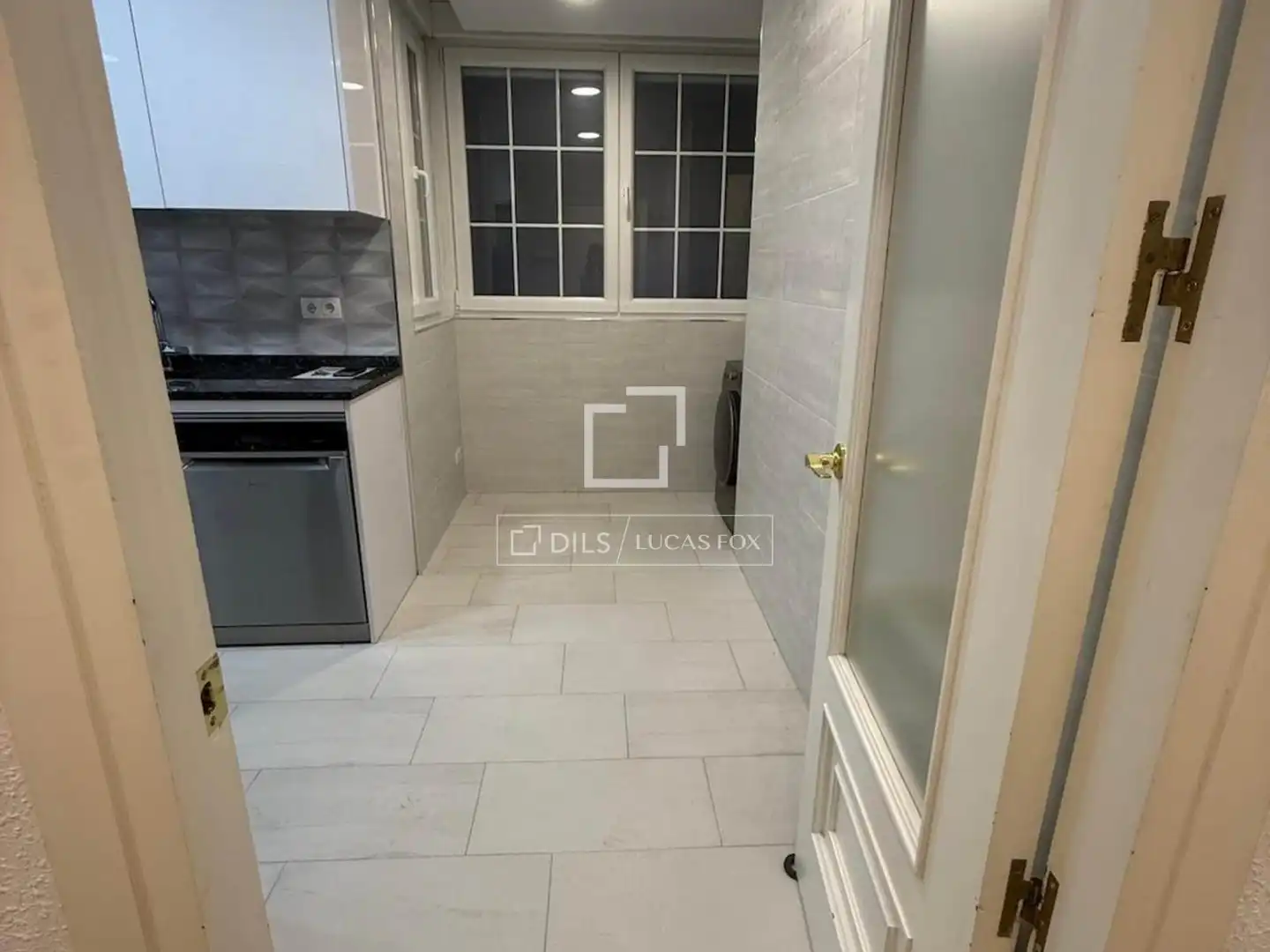 Kitchen of Flat for rent in Madrid  with Air Conditioner, Heating and Private garden