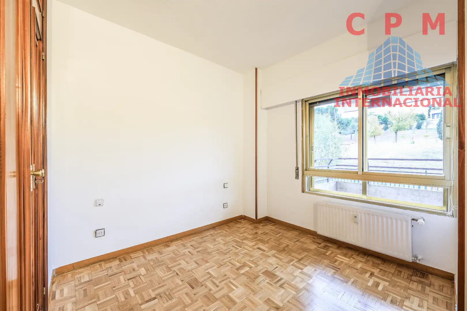 Bedroom of Flat for rent in Fuencarral - El Pardo