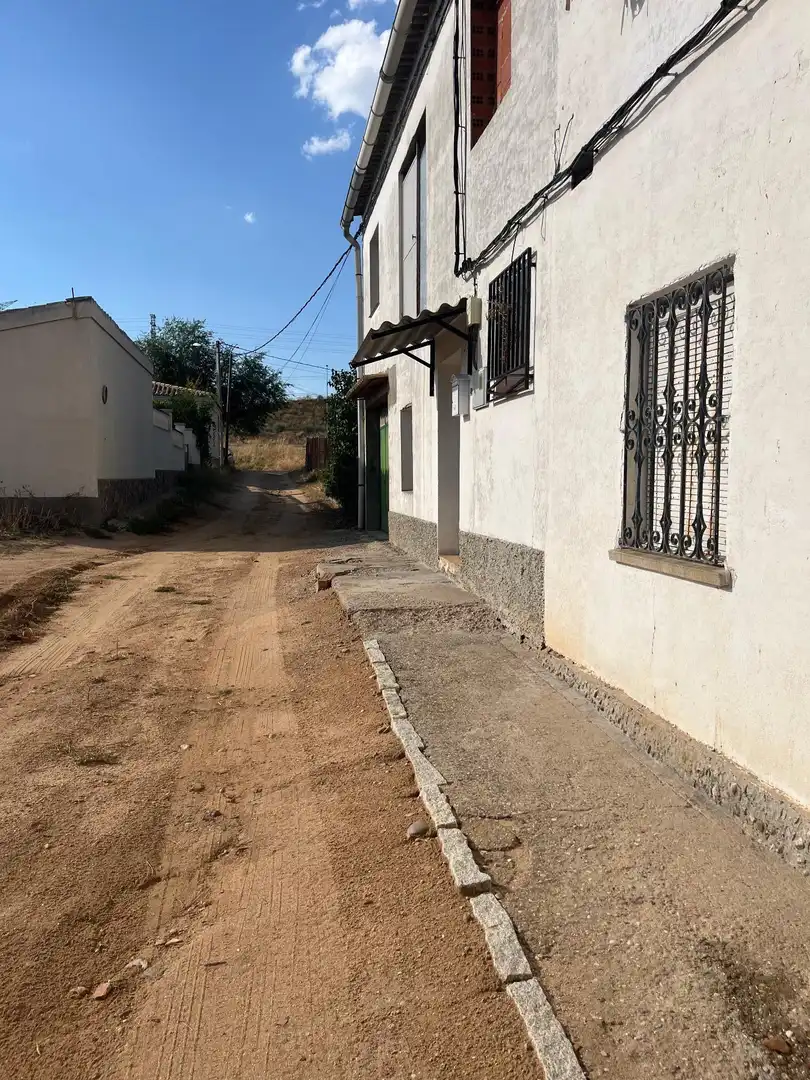 Vista exterior de Casa o chalet en venta en Toledo con Jardín privado, Trastero y Amueblado