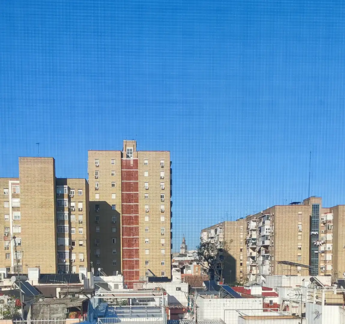 Vista exterior de Pis en venda en Sevilla amb Aire condicionat, Terrassa i Forn