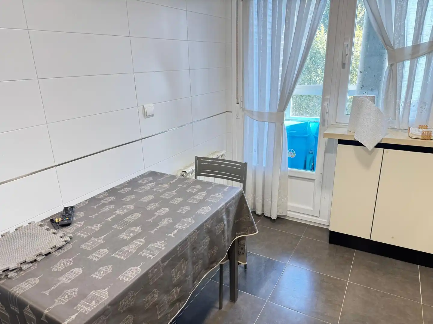 Dormitori de Pis en venda en León Capital  amb Calefacció, Terrassa i Traster