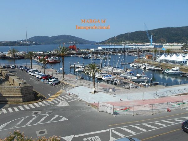 Vista exterior de Piso en venta en Ferrol con Calefacción, Parquet y Trastero