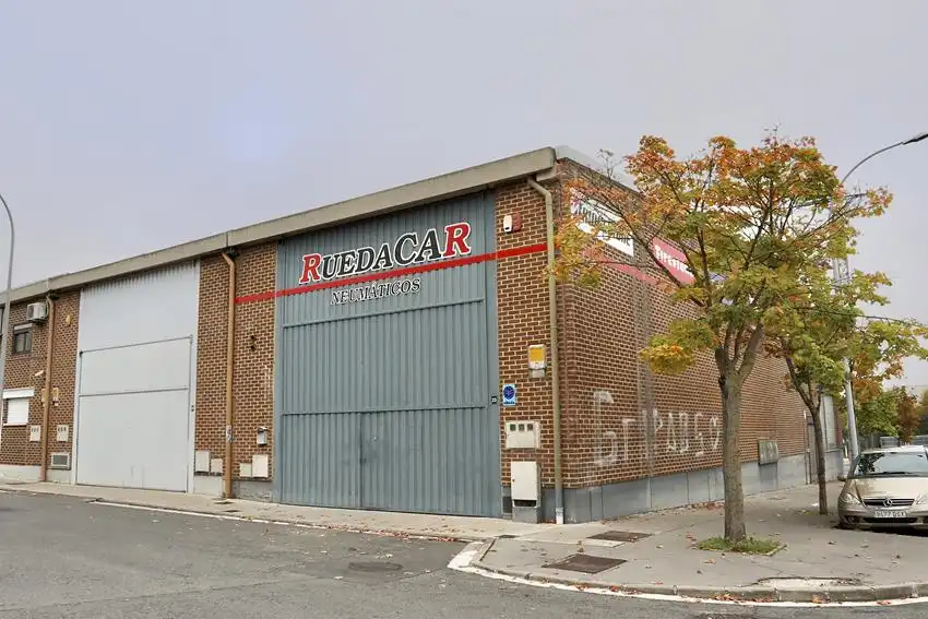 Nave industrielle à vendre à Haitz Kalea 8