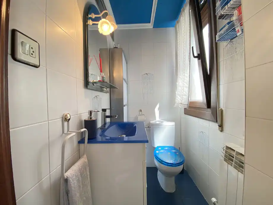 Bathroom of Flat for sale in Vitoria - Gasteiz  with Heating, Terrace and Storage room