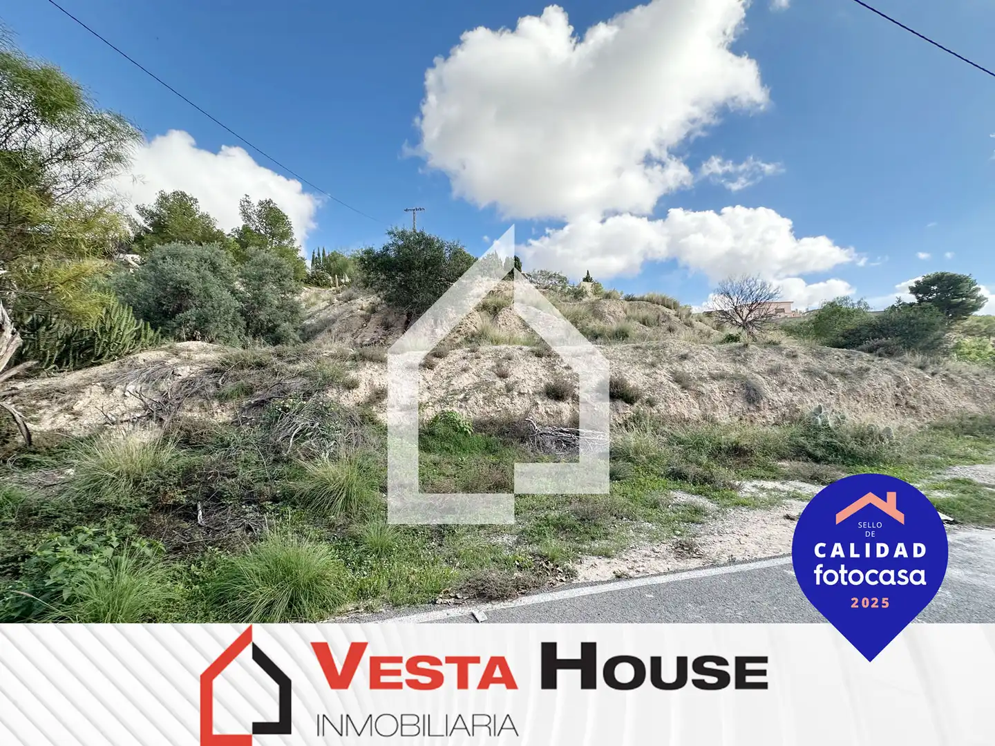 Terreny residencial en venda a Carrer del Làrix