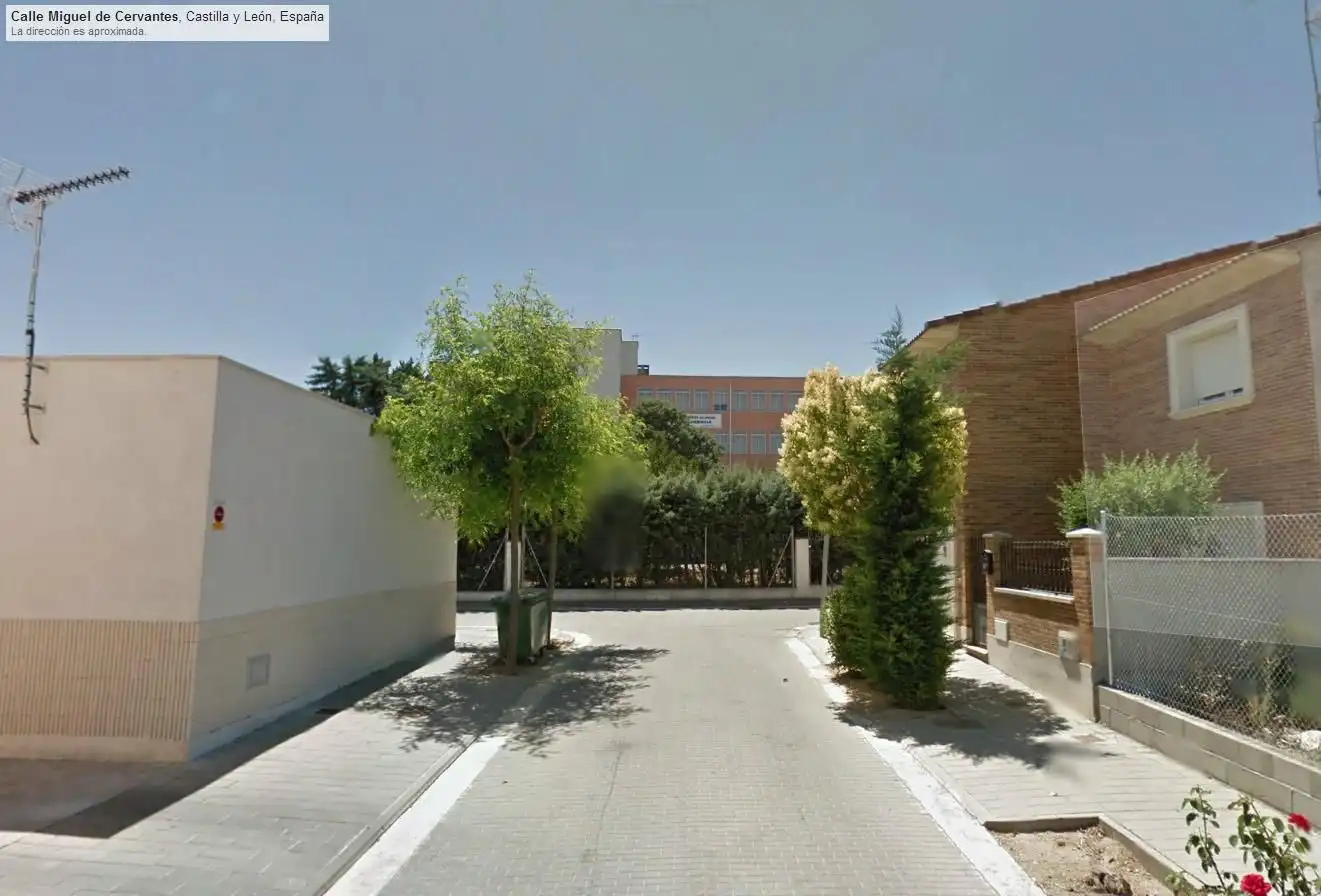 Terreno residencial en venta en Calle Miguel de Cervantes 13, imagen 5