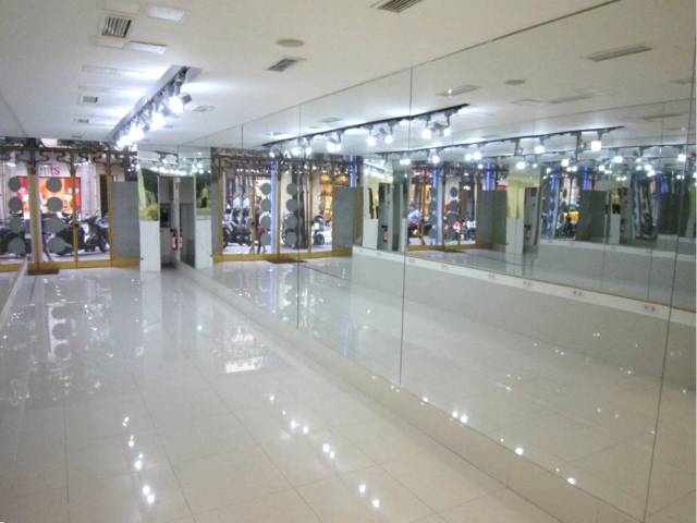 Local comercial en Alquiler en GRAN DE GRACIA  en Vila de Gràcia